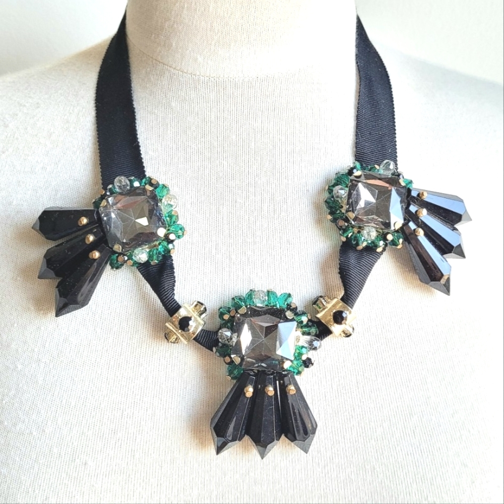 Chunky Lucite Crystal Black Green Statement Necklace Grosgarin  Ribbon